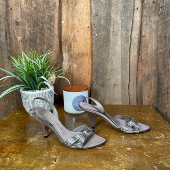 Nina Silver Sandal - Size 6 - Picture 6 of 13